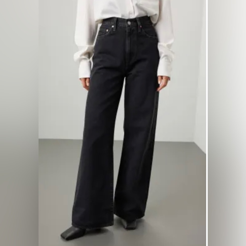 Levi’s ribcage straight leg black 31 like new